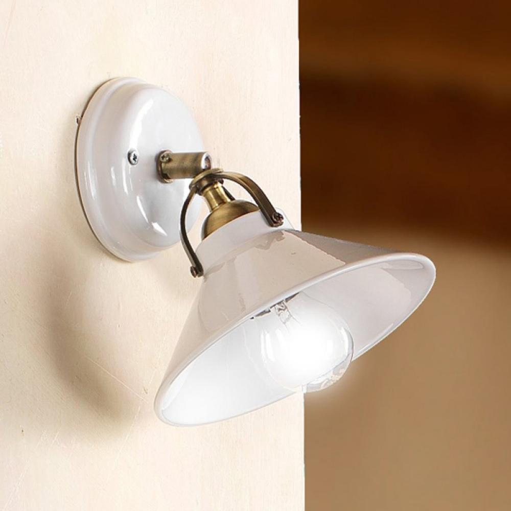 klasicky elegantna biela nalepovacia lampa osvetlenie nastavitelna bodova kuchyna obyvacka chodba spalna mediteransky country porcelan obciansky keramika taliansky toskansky vlnita tienidlo vidiecka zlata mosadz.jpg